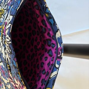 Vera Bradley Blue and Purple Patterned trio zipper hipster